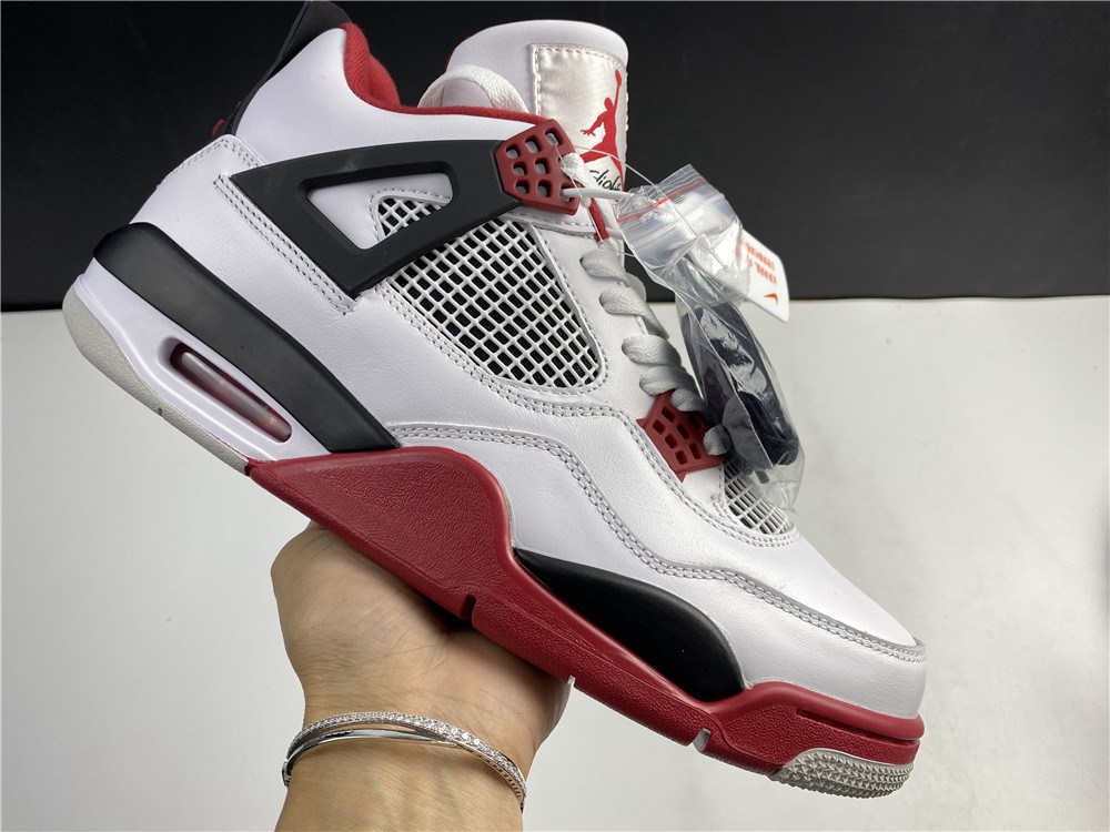 Air Jordan 4 Fire Red DC7770-160